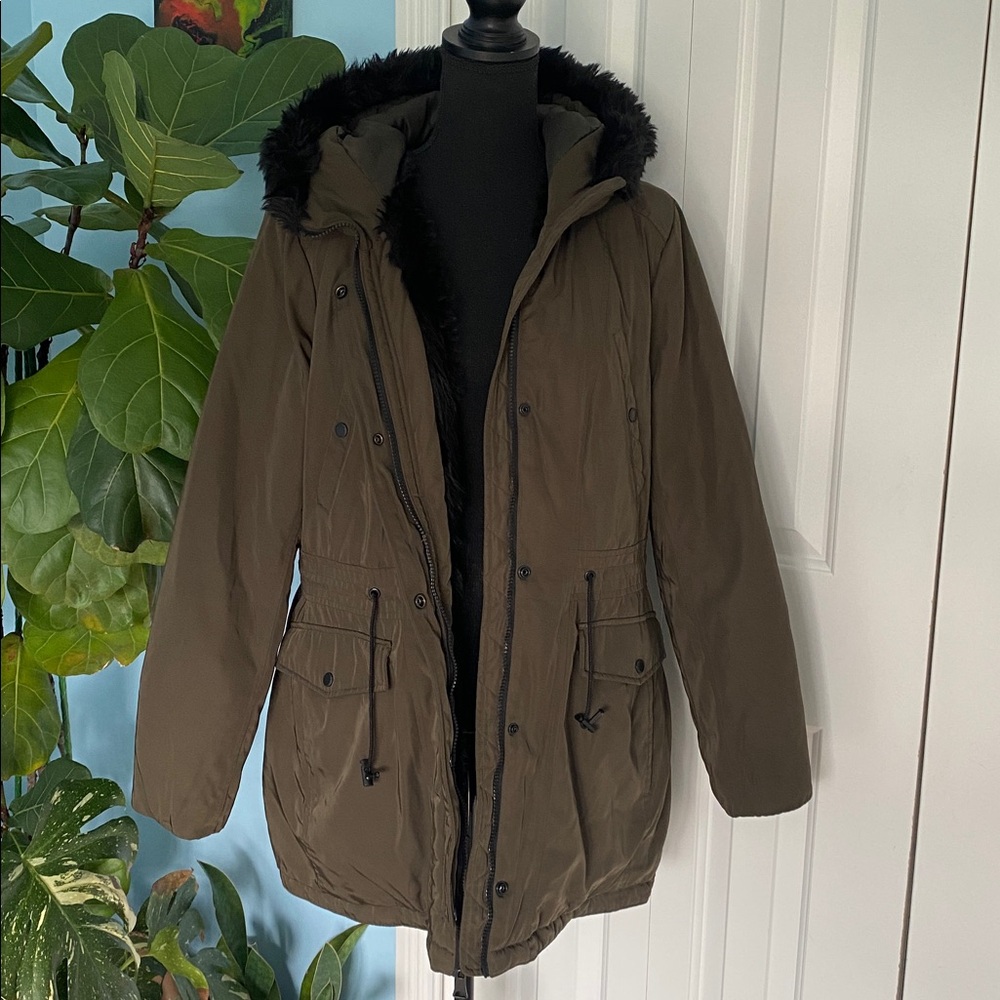 Andrew Marc Olive Green Large Coat Jacket Black Faux Fur Trim And Lining